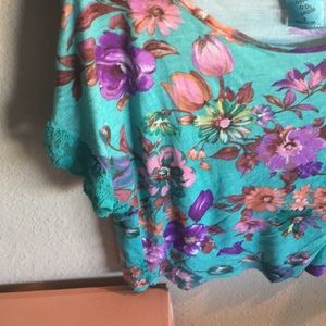 Floral Crop Top with Lace Sleeves